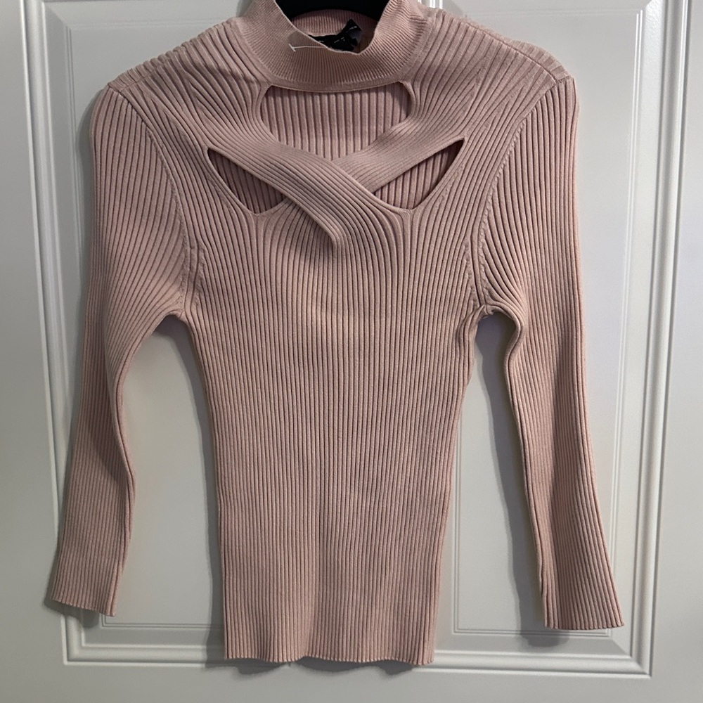 White House Black Market Blush Ribbed Sweater